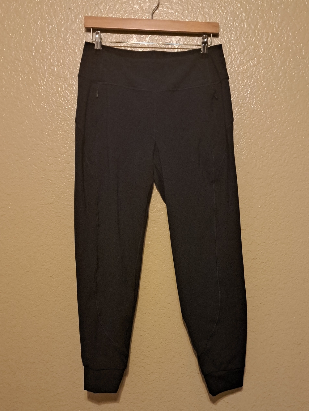 Athleta Navy Blue Rainer Slim Jogger Pants. Size M.